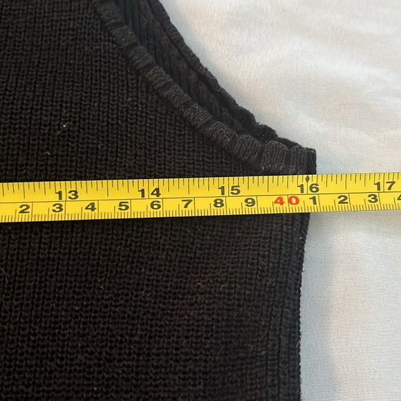 Liz Claiborne Sleeveless Turtleneck - Picture 5 of 7